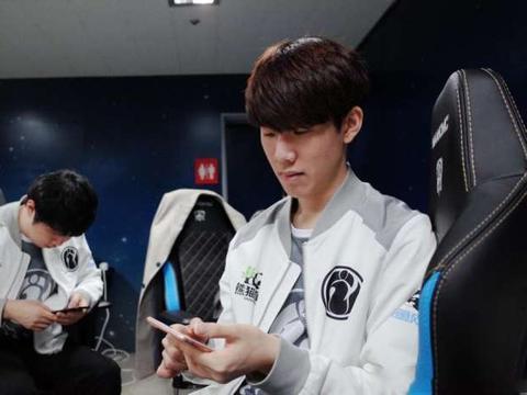 只赢夏季赛 代价春季和S赛爆炸？LNG自21年开始夏季赛都能赢3个BO5