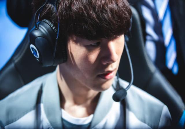 翻中翻中翻！Lwx狂杀 icon队终极团战一波爆炸不敌Doinb队