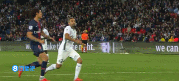 麦克托米奈vs丹麦全场数据：2解围1过人+贡献神级倒钩（麦克托米奈战丹麦全场表现：2次解围1次过人，奉献神级倒钩）